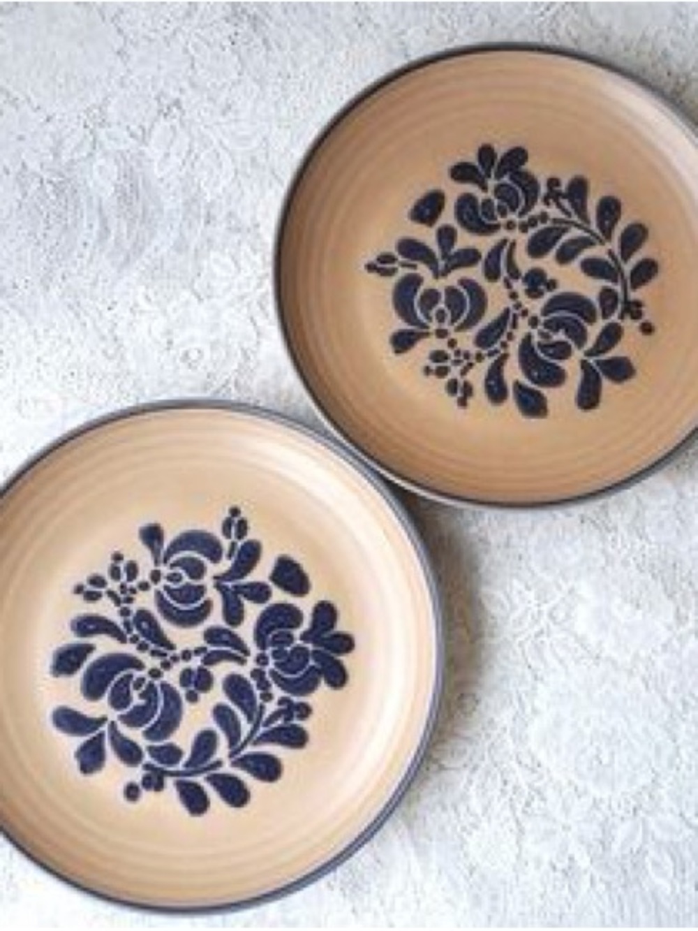 Vintage Pfaltzgraff FOLK ART Pattern 7" Plates Made In USA